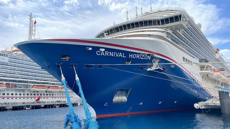 Carnival Horizon