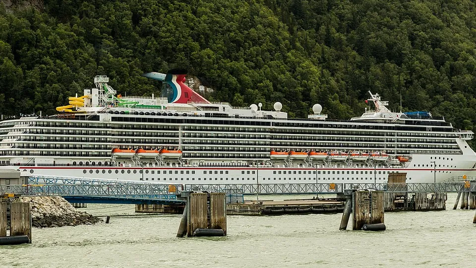 Carnival Legend